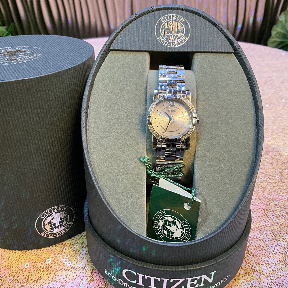 Citizen E031- E031-S 027241 Wristwatch Eco Drive Diamond Accented Bezel